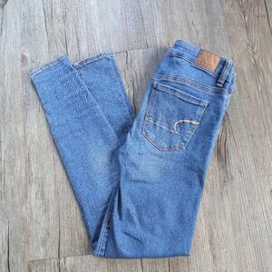 American Eagle Size 2 Regular Hi-Rise Jegging